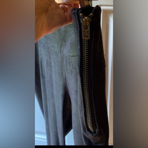 Faux-leather tapered pants - Picture 3 of 5